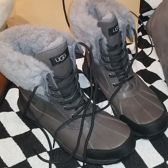 Waterproof - Picture 9 of 9